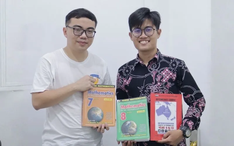 Mentor dan Guru Kurikulum Internasional Math Science